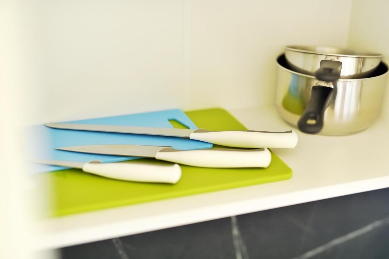 Apartamenty Lotnisko Leszno レシュノ エクステリア 写真