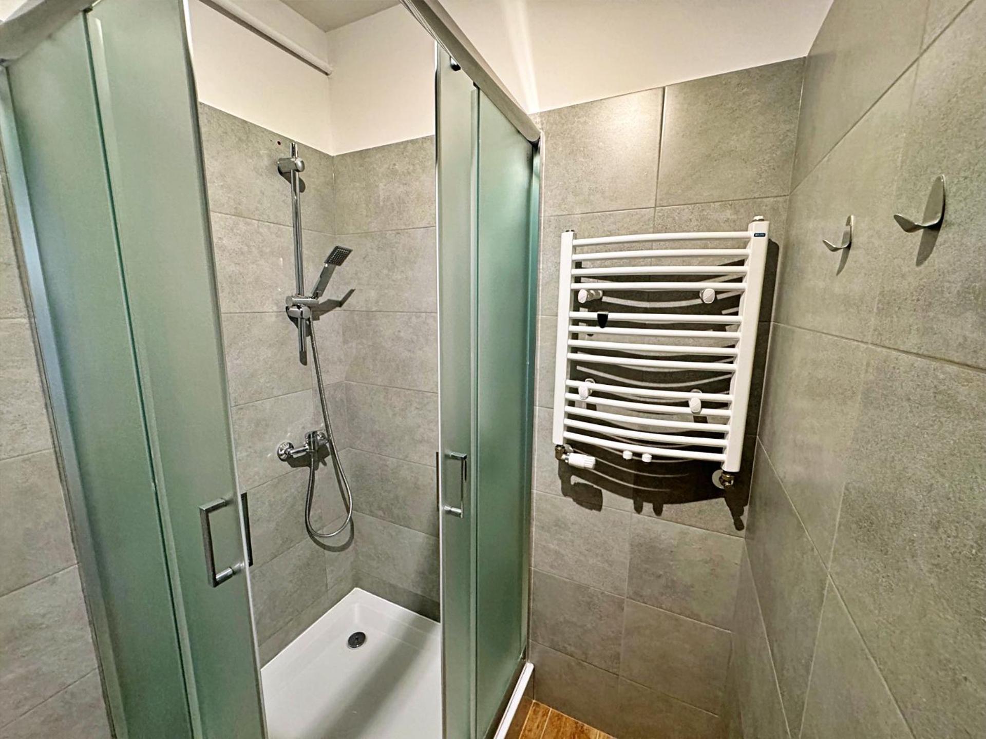 Apartamenty Lotnisko Leszno レシュノ エクステリア 写真